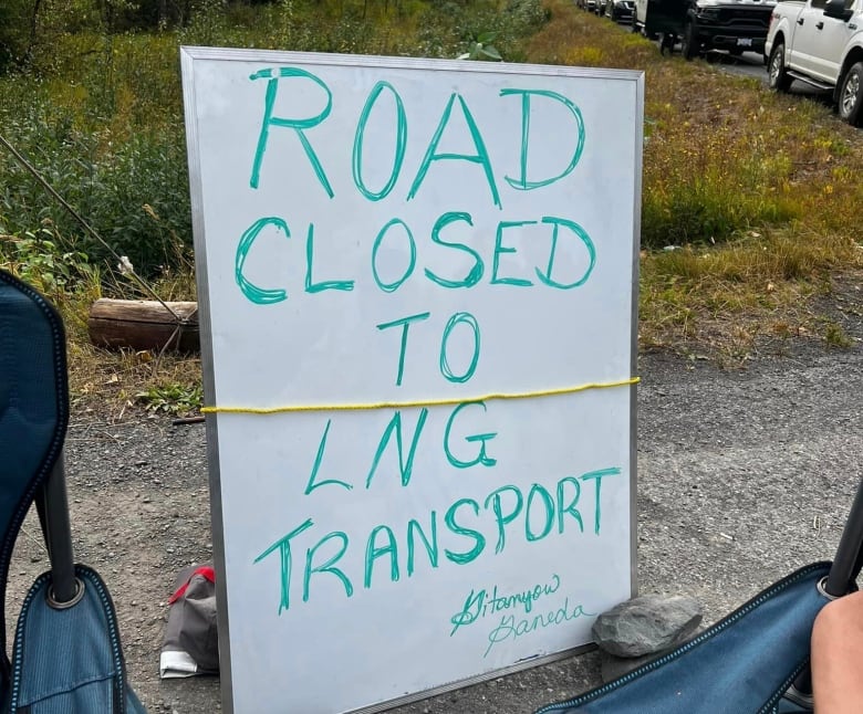 Gitanyow hereditary chiefs set up blockade in bid to halt construction of LNG pipeline in B.C. | CBC News