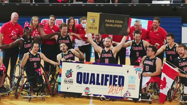Pat Anderson, Katarina Roxon named Canada's flag-bearers for Paris Paralympics opening ceremony | CBC Sports