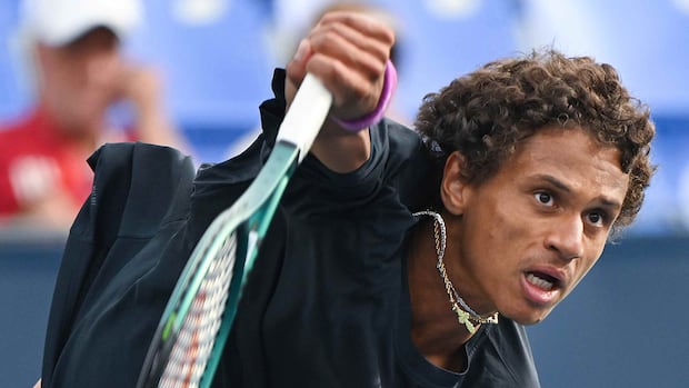 Top-ranked Iga Swiatek, other tennis players say mental and physical health ignored | CBC Sports