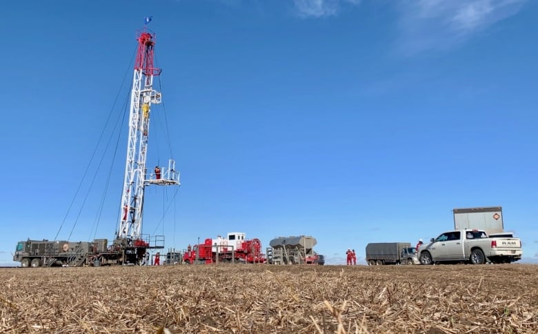 'A lost opportunity': Alberta gives back $137M to Ottawa in unspent funds to clean up inactive wells | CBC News