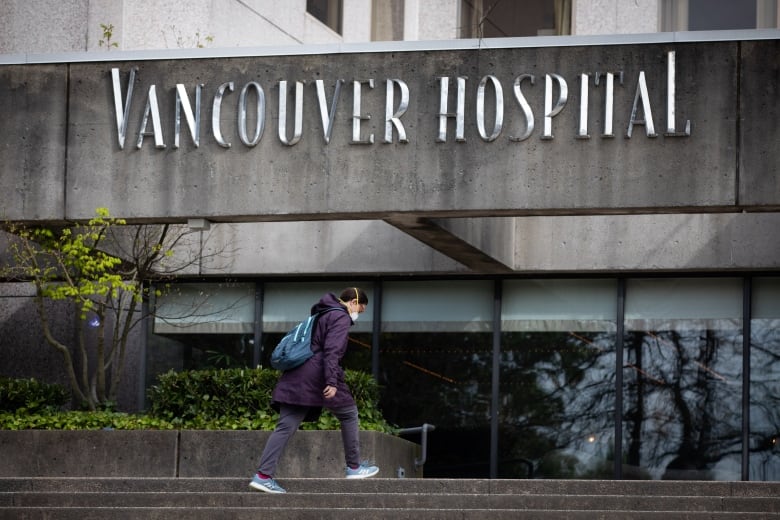 B.C. patients leaving hospital despite advice, 60% likelier to overdose, study finds | CBC News