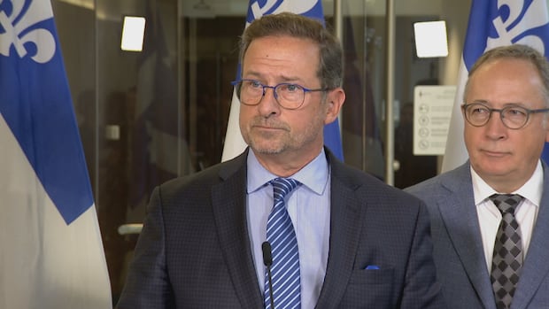 Bloc threatens to push for an early election if government doesn't top up pensions by Oct. 29 | CBC News