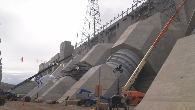 In an era of drought, can B.C. rely on Site C and other hydro projects? | CBC News