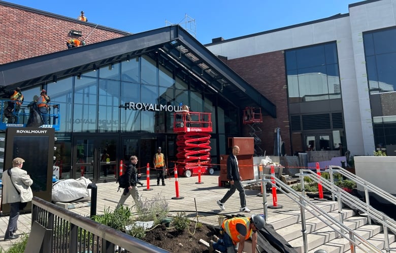 Luxury shopping? Lifestyle destination? This is what it's like inside Montreal's newest supermall | CBC News