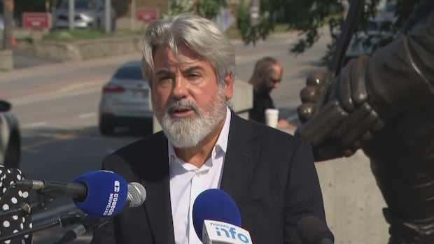 Pablo Rodriguez to sit as Independent while seeking Quebec Liberal leadership | CBC News