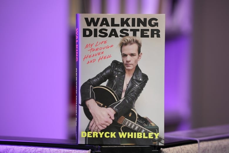 Deryck Whibley alleges sexual coercion by former manager in new memoir | CBC News