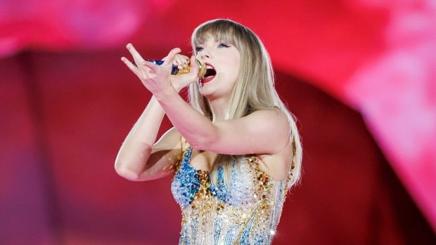 Justin Trudeau attends Taylor Swift show in Toronto with family members