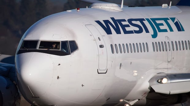 WestJet tried to silence couple fighting for compensation after airline cancelled their flight