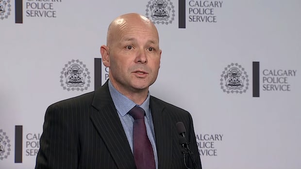Double homicide suspect found dead near Calgary