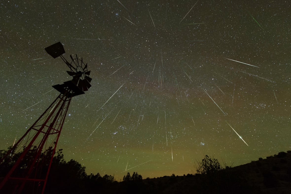 Hereâs your reminder to go out and watch one of the best meteor showers of the year