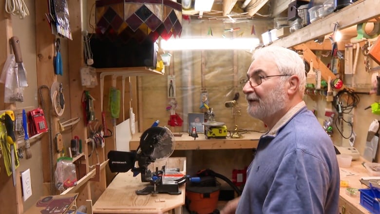 He's made dollhouses for sick kids since the pandemic â even after his own cancer diagnosis