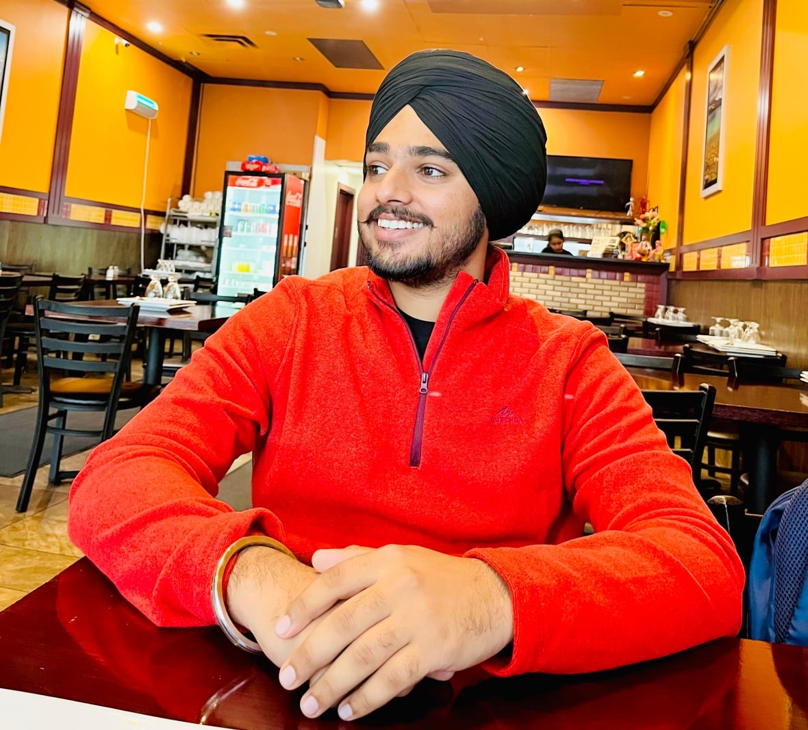 Man shot 2 weeks earlier in same Edmonton building where security guard slain