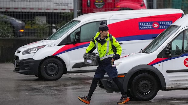 Santa will not be writing back to letters from kids this year, says Canada Post