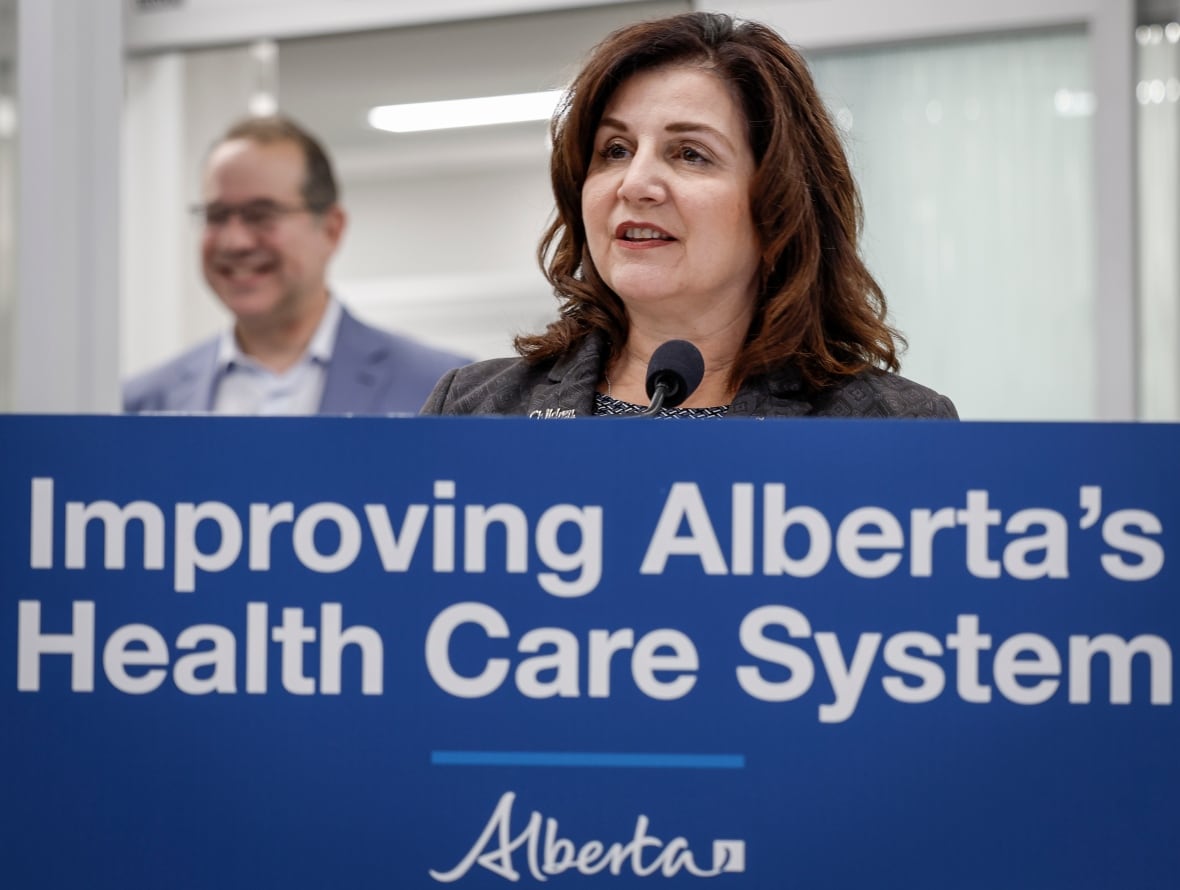 Why Alberta Premier Danielle Smith agrees with Trump about border issues in trade spat
