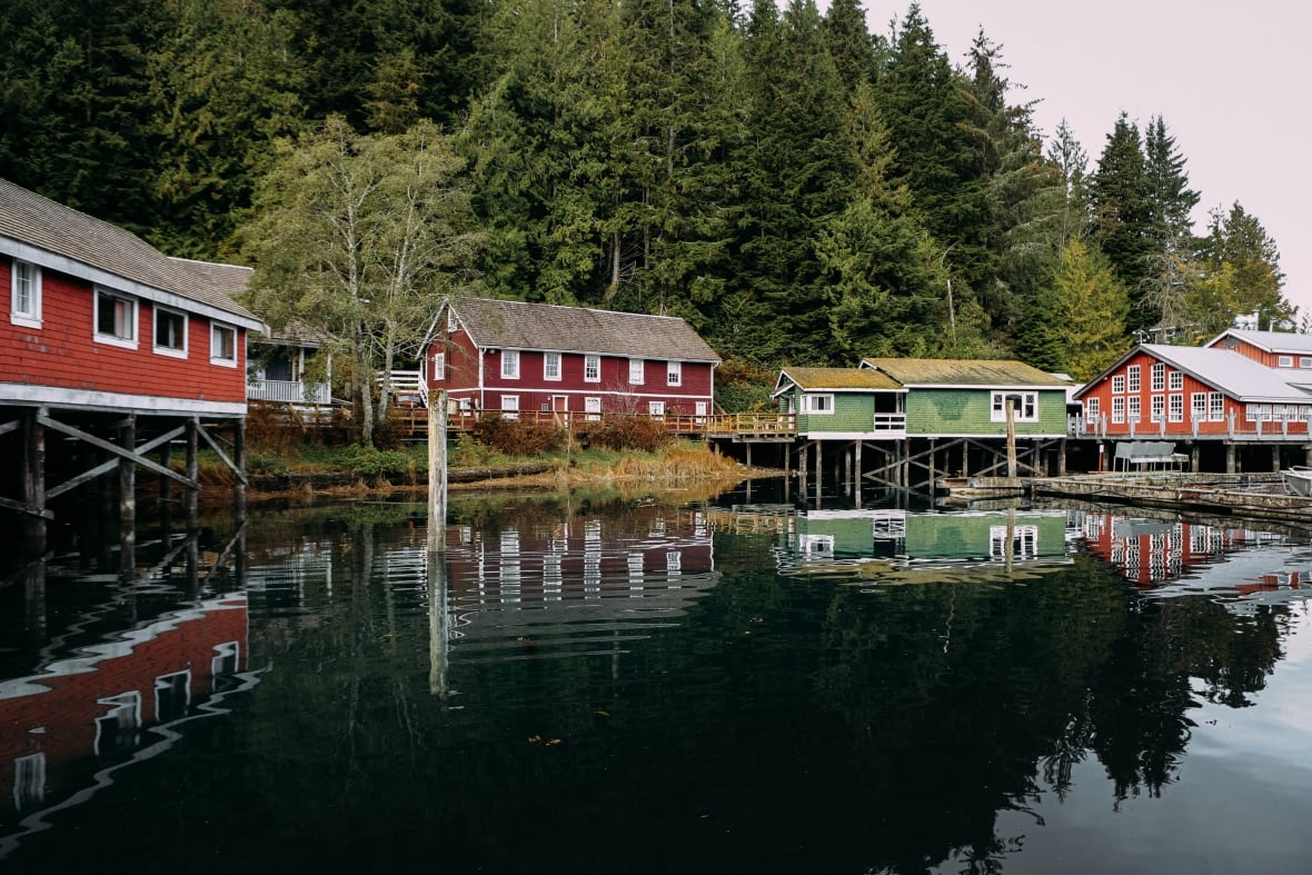 Fire destroys buildings, parts of historic boardwalk in Vancouver Island's Telegraph Cove