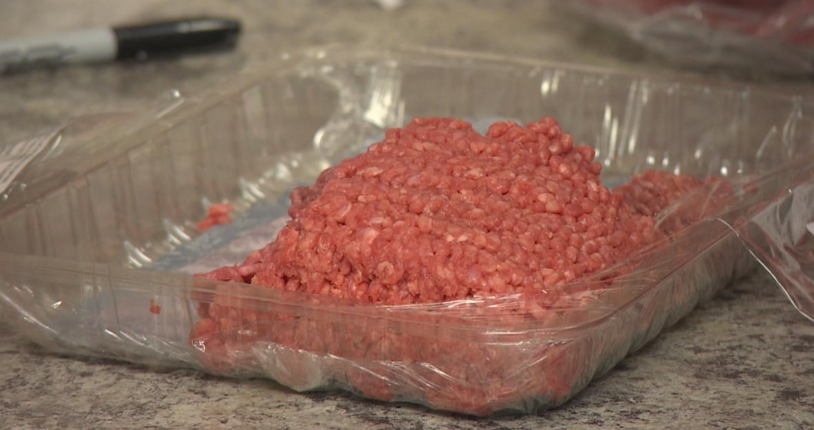 Grocers overcharging customers by selling underweighted meat, CBC News finds