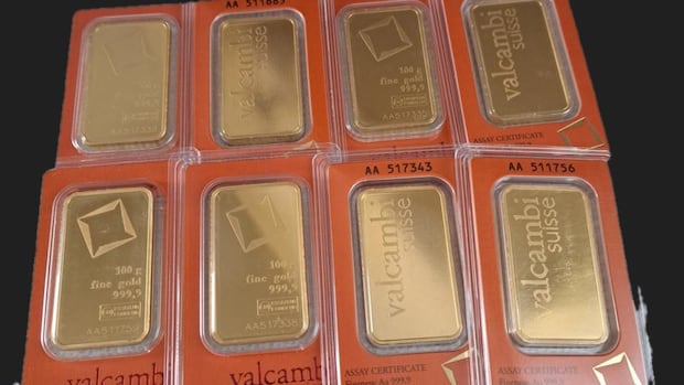 Ontario Provincial Police investigate computer scam after victim handed over $320K in gold bars