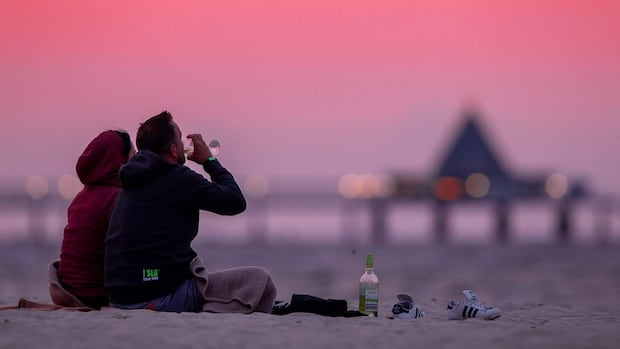 Should Canada put cancer warnings on alcohol? Doctor says we have a right to know the risks