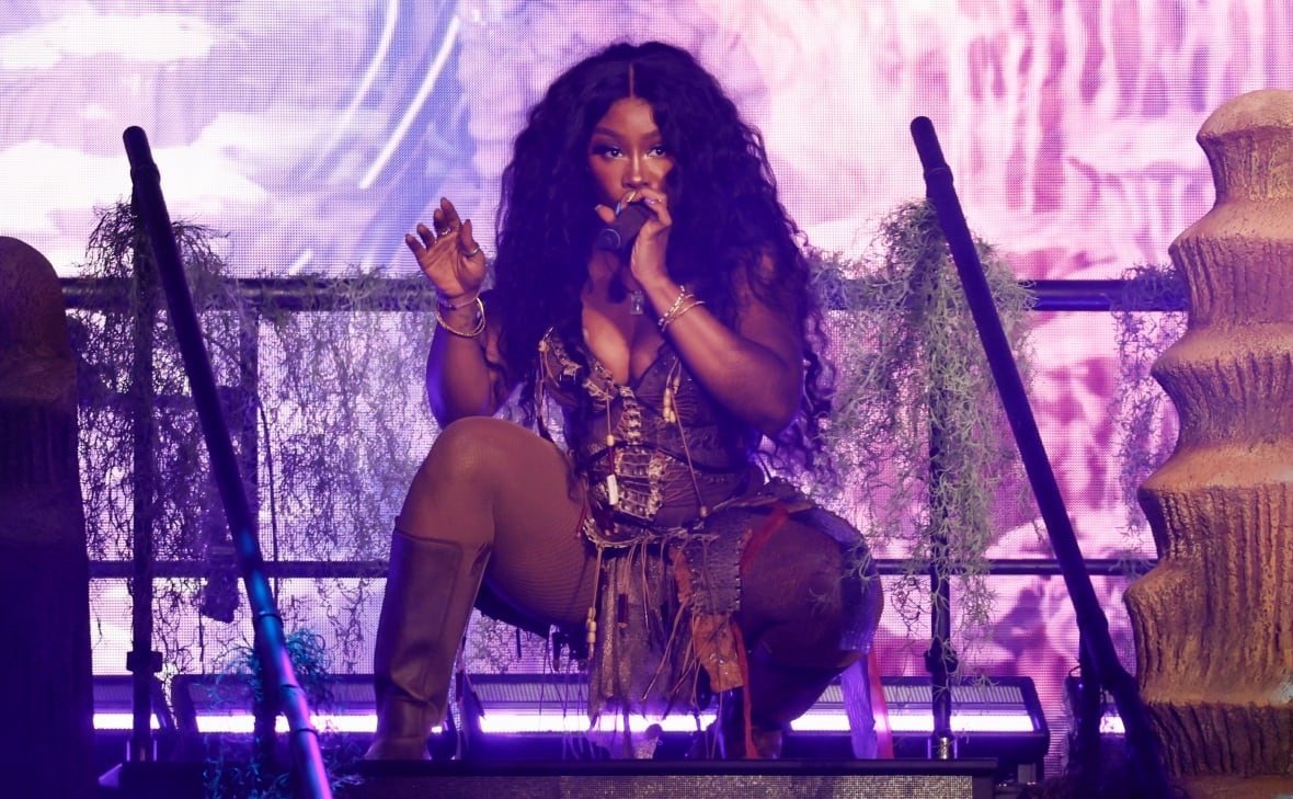 SZA will join Kendrick Lamar as a guest during Super Bowl halftime