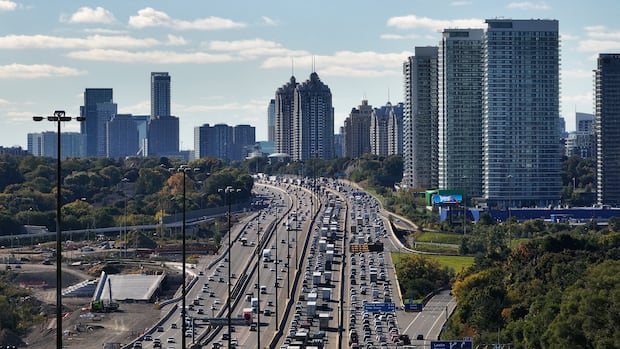 Why experts say work on these 5 fronts is needed to tackle Toronto's congestion crisis