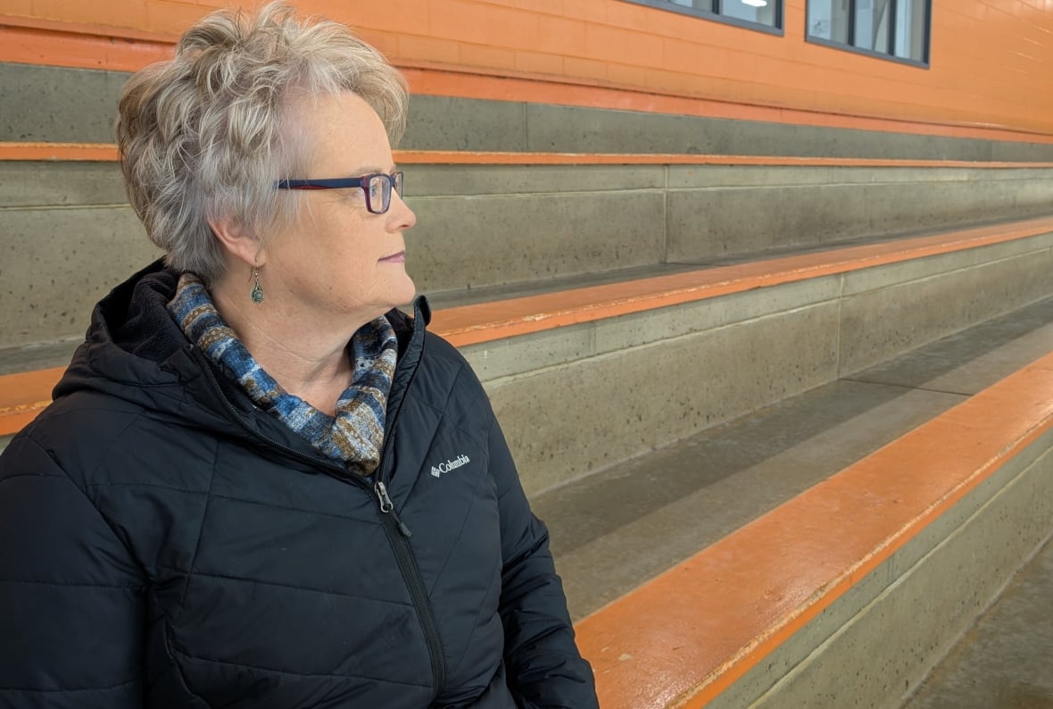âNot just a little sniffâ: P.E.I. grandmother wants to knock smelling salts out of youth hockey