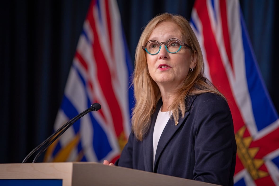 B.C. cancels $1,000 grocery rebate and pauses hiring over Trump's tariff threats