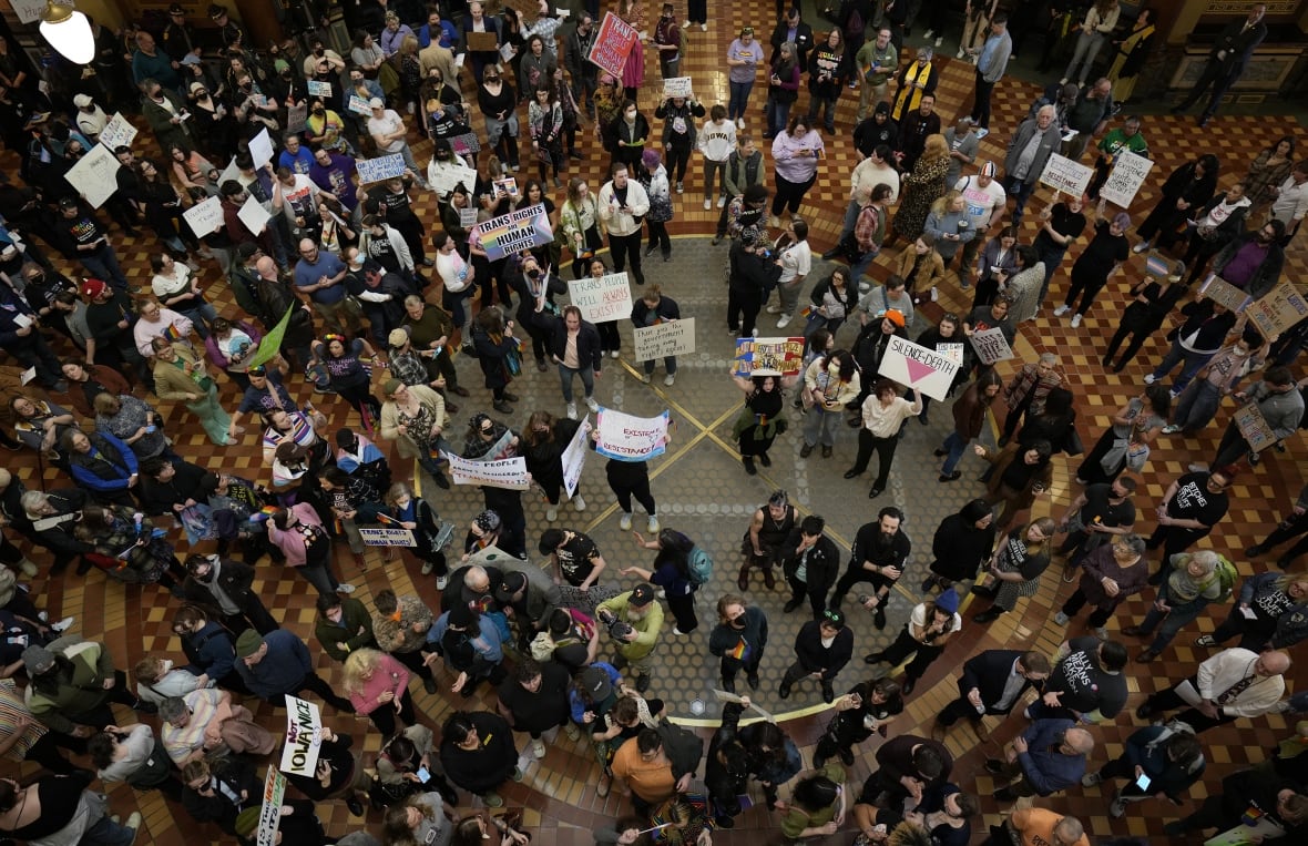 Iowa lawmakers vote to remove gender identity protections from civil rights code