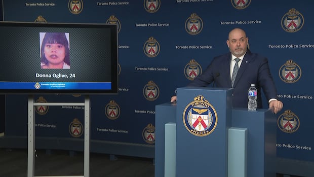 Man charged with 1st-degree murder in 1998 killing of pregnant woman in Toronto