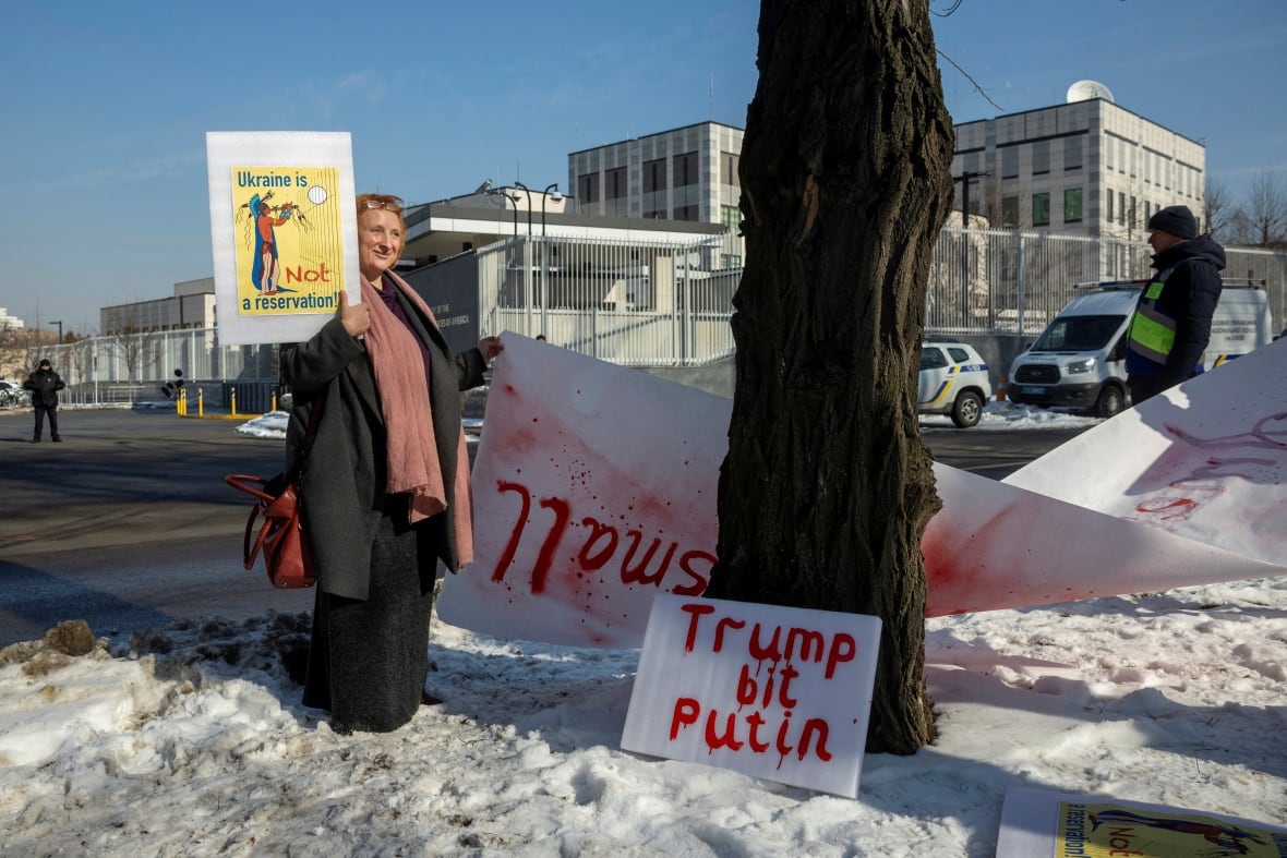Ukraine confirms 'preliminary' agreement on mineral resources with U.S.