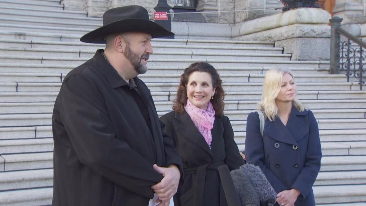 3 former B.C. Conservative MLAs, who will sit as Independents, say party has been captured by 'woke liberals'