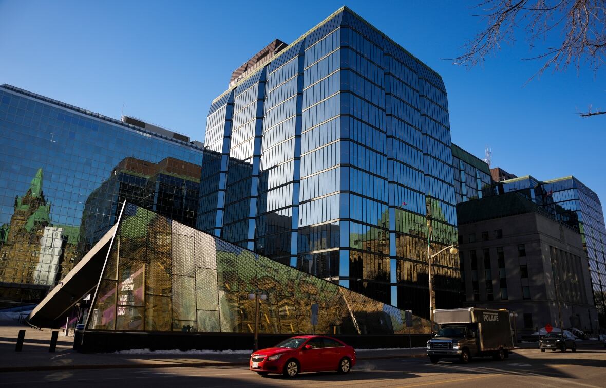 Bank of Canada says it would have likely held interest rate steady if not for tariff uncertainty