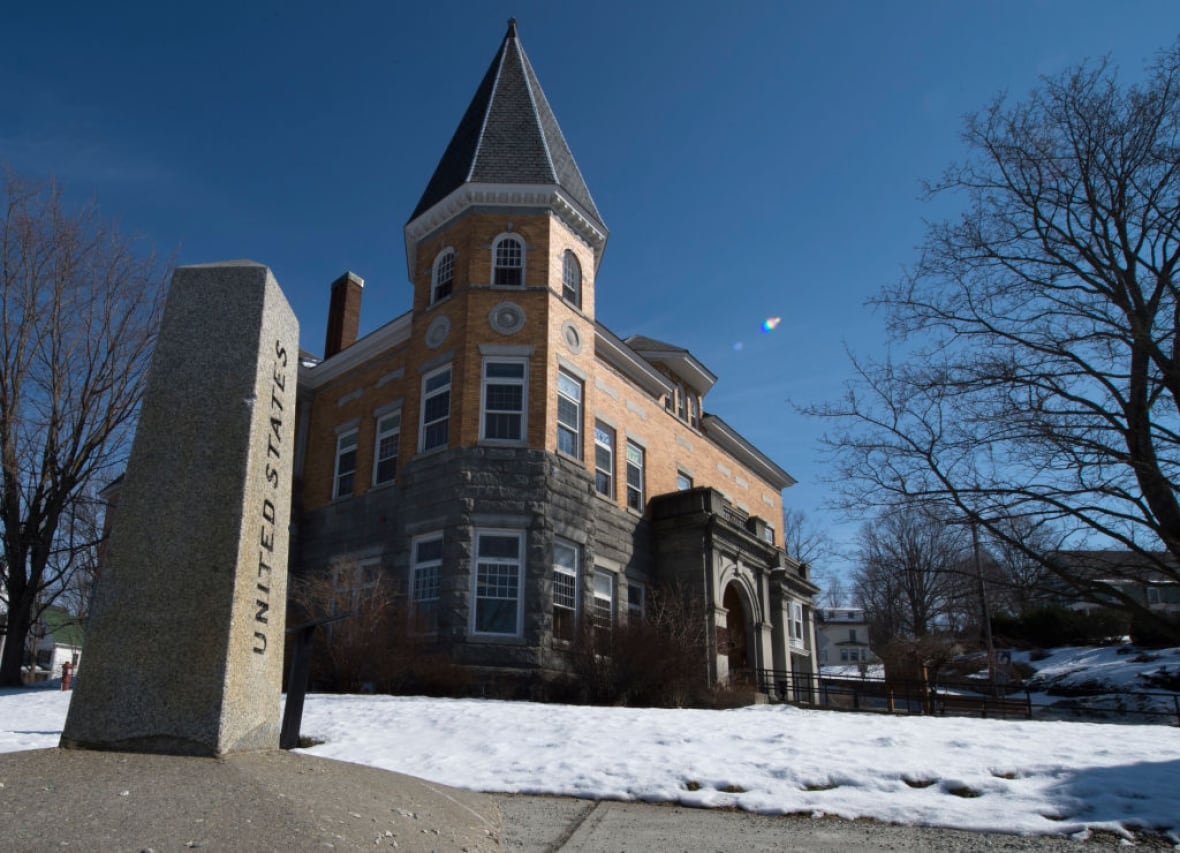 Border-straddling library raises $140K for renovations after U.S. limits Canadian access