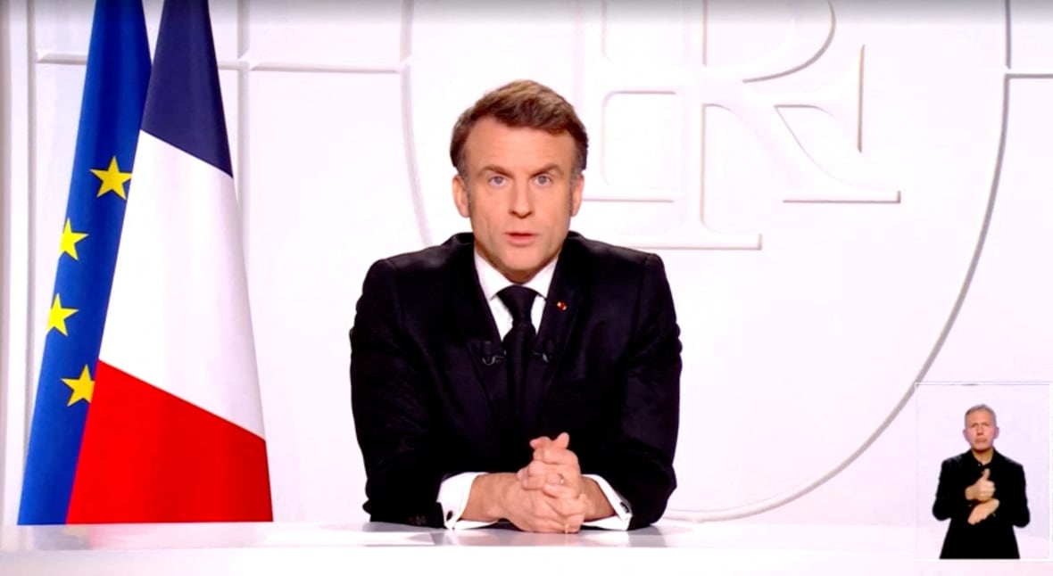 France is considering extending its nuclear umbrella to Europe. But can it?