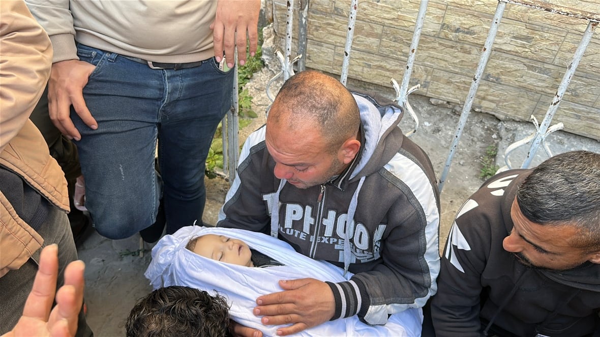 Palestinians scramble to hospitals after Israeli airstrikes hit homes, encampments across Gaza
