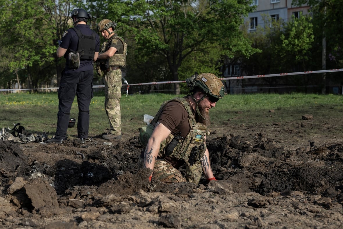 At least 12 killed, 90 injured in Russian airstrikes on Kyiv