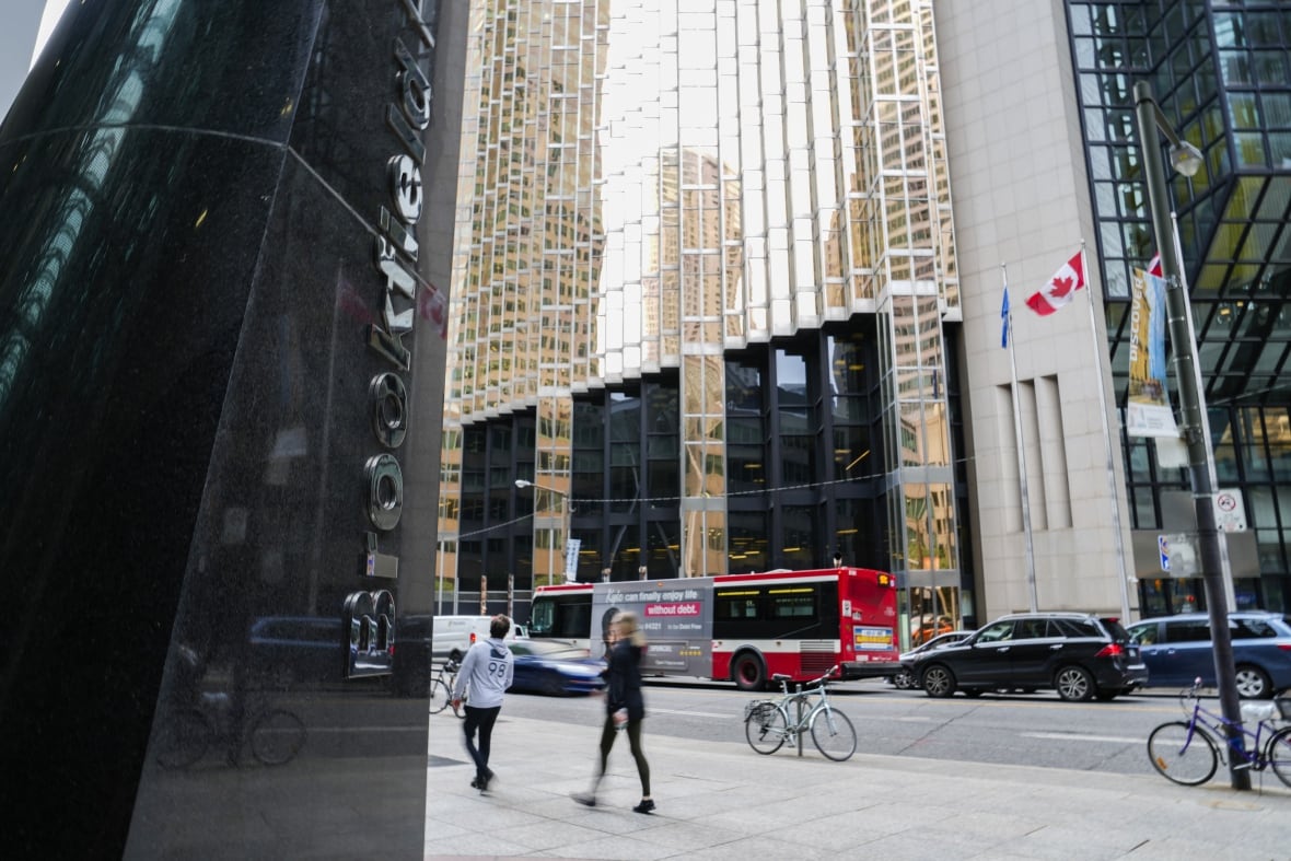 Brookfield used Cayman Islands to register 3rd fund managed by Carney