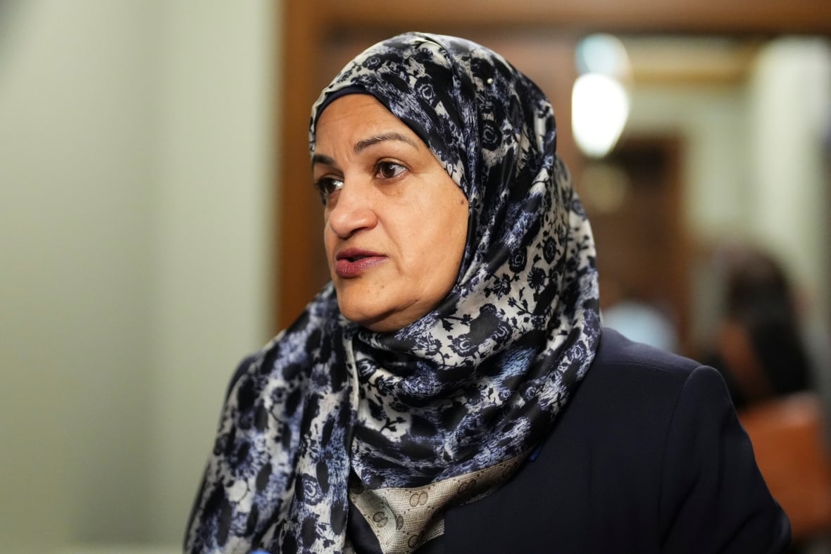 Liberal campaign volunteer wearing hijab says she was harassed and followed, Toronto police investigate