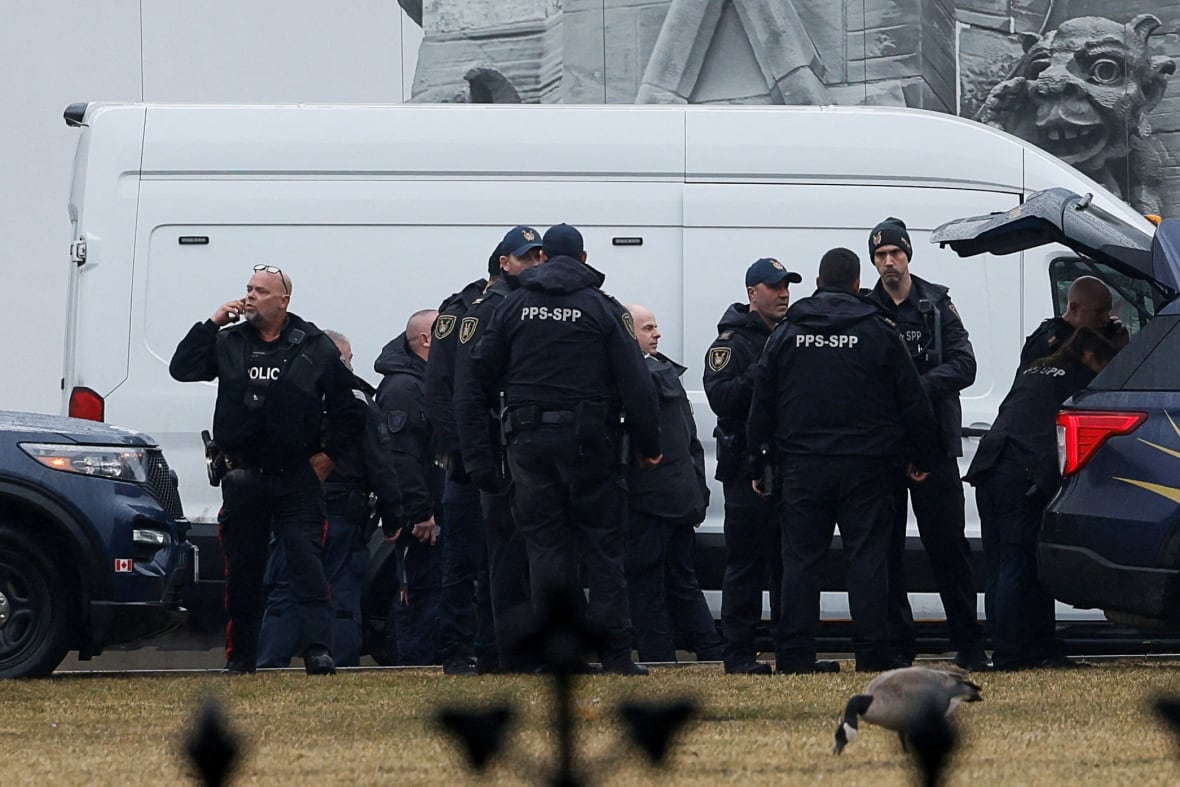 Ottawa man charged after lockdown on Parliament Hill, police say