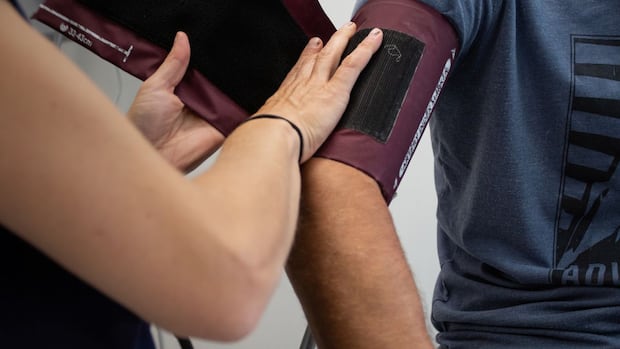 Quebec passes law requiring doctors to work in the public system for 5 years after med school