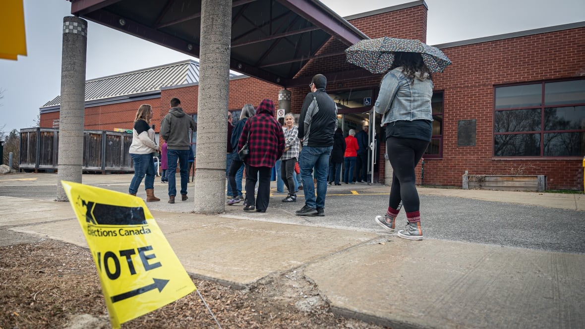 Record 7.3 million Canadians voted during advance polls: Elections Canada