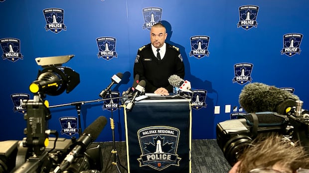 Teen facing charges after making threat to Halifax high school