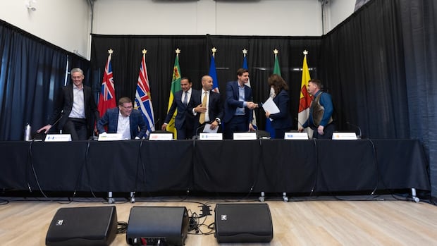 Arctic energy, security on agenda as Western premiers meet in Yellowknife