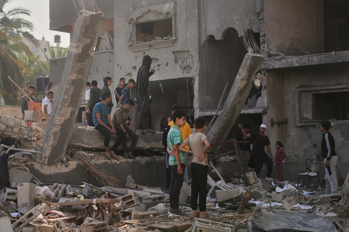 Dozens of trucks of humanitarian aid for Gaza still sitting at border entry