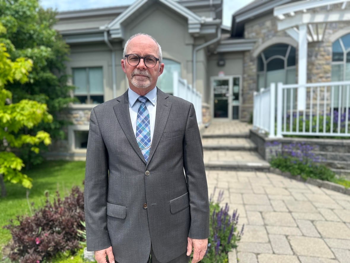 Elderly woman killed in Pickering, Ont., stabbing was welcoming to 'any stranger,' former pastor says