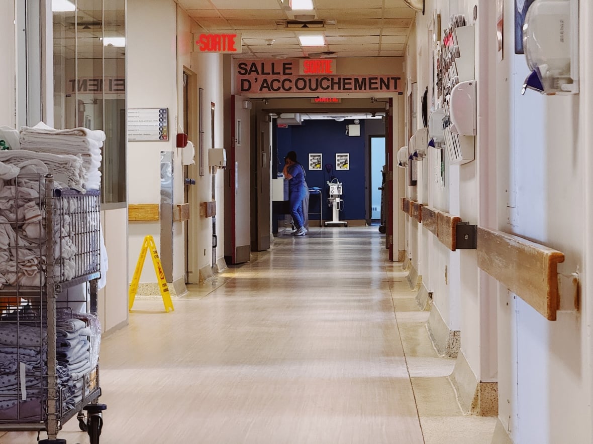 Immigrant women call for better interpreter access during births in Quebec City hospitals