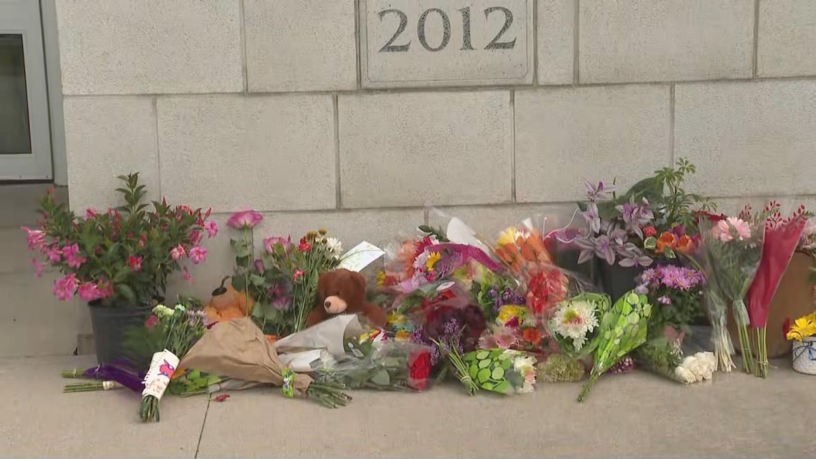 Ontario community mourns 4 teens and teacher killed in multi-vehicle crash