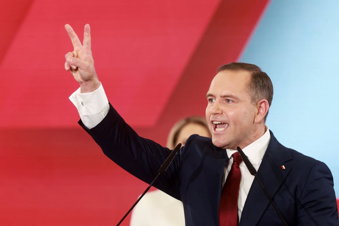 Polish centrist's narrow presidential lead sees pro-EU path hanging in the balance