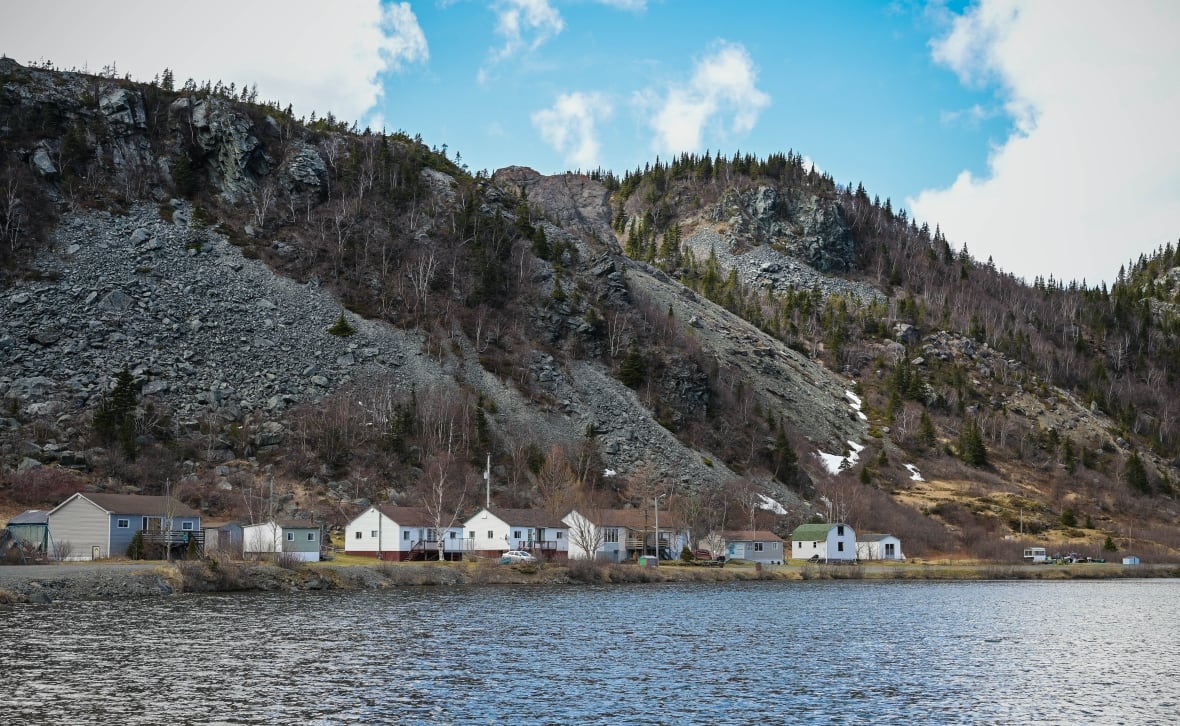 Residents of 'Canada's smallest town' are moving out