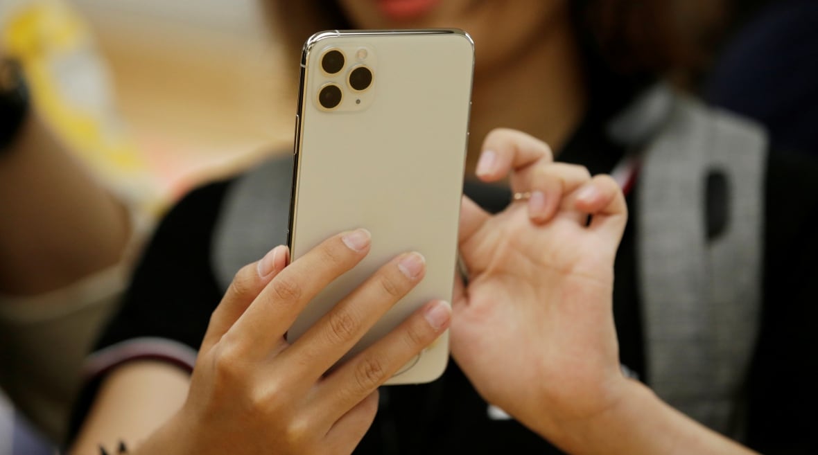Trump threatens EU with 50% tariff, iPhone maker Apple with 25%