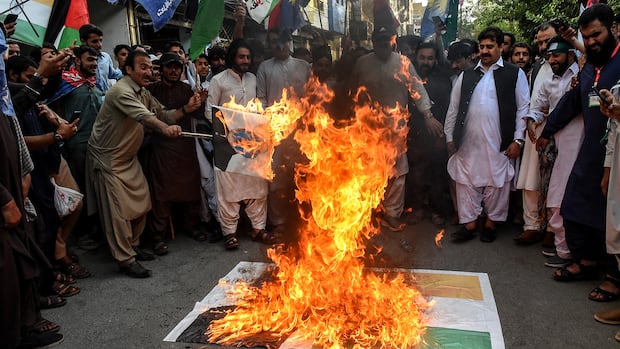 What led up to the current conflict between India and Pakistan?